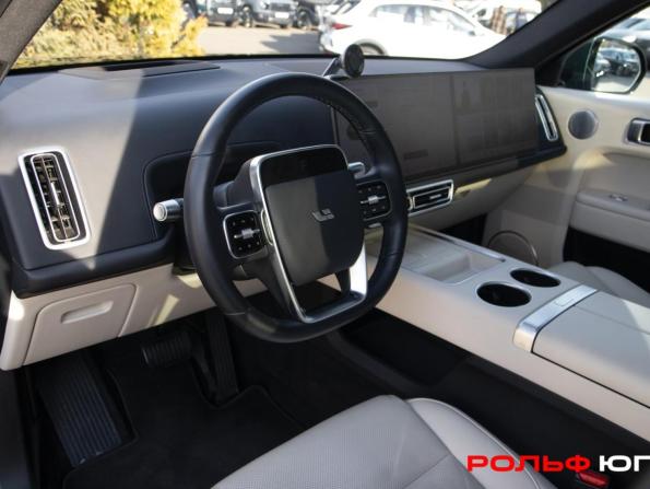 Li Auto (Lixiang) L7 I Рестайлинг с пробегом 2025 года, цена 7 388 000 рублей, 32890 км, внедорожник, Автокод Объявления