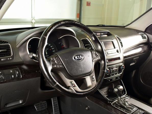 Kia Sorento II Рестайлинг с пробегом 2014 года, цена 1 765 995 рублей, 185257 км, внедорожник, Автокод Объявления