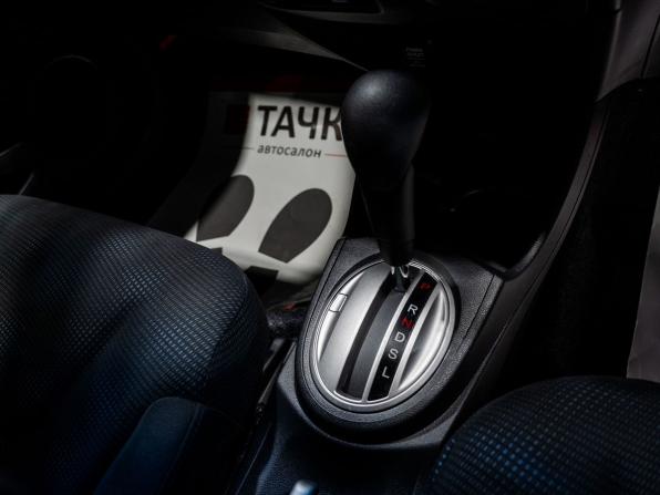 Honda Fit II с пробегом 2012 года, цена 1 020 000 рублей, 104648 км, хэтчбек, Автокод Объявления