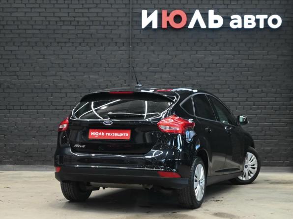 Ford Focus III Рестайлинг с пробегом 2017 года, цена 1 200 000 рублей, 72289 км, хэтчбек, Автокод Объявления
