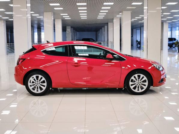 Opel Astra J Рестайлинг с пробегом 2012 года, цена 835 000 рублей, 88245 км, хэтчбек, Автокод Объявления
