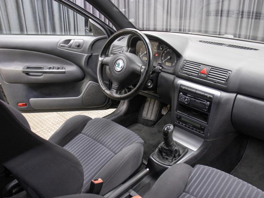 Skoda Octavia I (A4) Рестайлинг Москва  - изображение 11