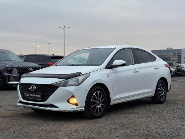 Hyundai Solaris II Рестайлинг с пробегом 2021 года, цена 970 000 рублей, 272000 км, седан, Автокод Объявления