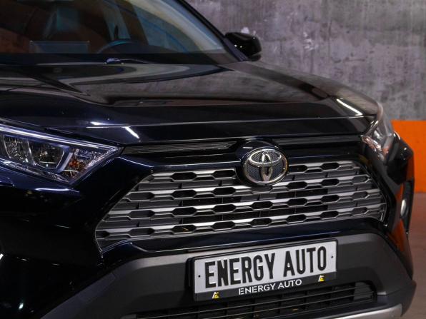Toyota RAV4 V (XA50) с пробегом 2021 года, цена 3 799 000 рублей, 97159 км, внедорожник, Автокод Объявления