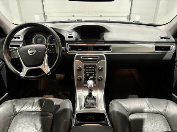 Volvo XC70 II с пробегом 2013 года, цена 1 725 779 рублей, 257072 км, универсал, Автокод Объявления