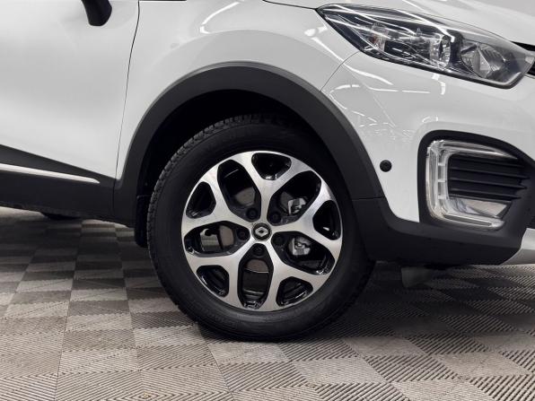 Renault Kaptur I с пробегом 2018 года, цена 1 369 000 рублей, 147023 км, внедорожник, Автокод Объявления