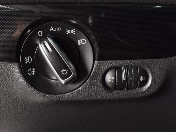 Volkswagen Jetta VI с пробегом 2012 года, цена 964 999 рублей, 165614 км, седан, Автокод Объявления