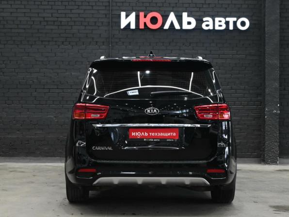 Kia Carnival III с пробегом 2020 года, цена 3 200 000 рублей, 122400 км, минивэн, Автокод Объявления