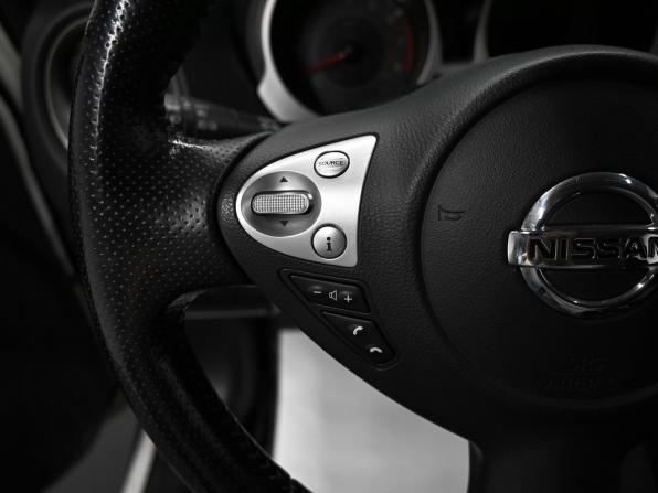 Nissan Juke I Рестайлинг с пробегом 2017 года, цена 1 495 000 рублей, 110060 км, внедорожник, Автокод Объявления