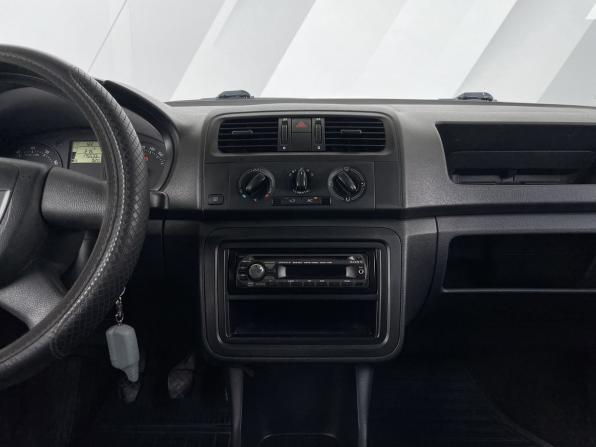 Skoda Fabia II Рестайлинг с пробегом 2010 года, цена 458 000 рублей, 175553 км, хэтчбек, Автокод Объявления
