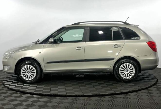 Skoda Fabia II Рестайлинг с пробегом 2012 года, цена 580 000 рублей, 201816 км, универсал, Автокод Объявления