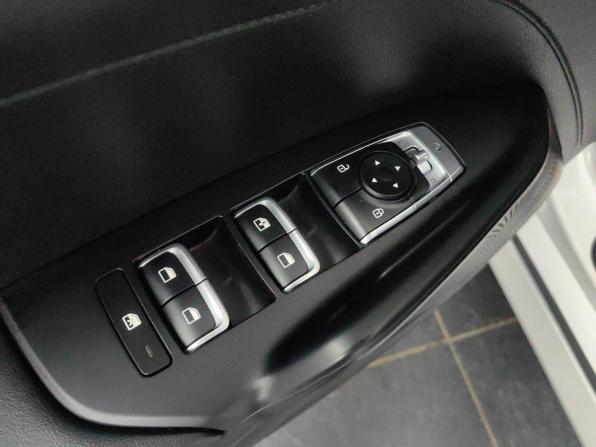 Kia K5 III с пробегом 2020 года, цена 2 155 000 рублей, 124000 км, седан, Автокод Объявления