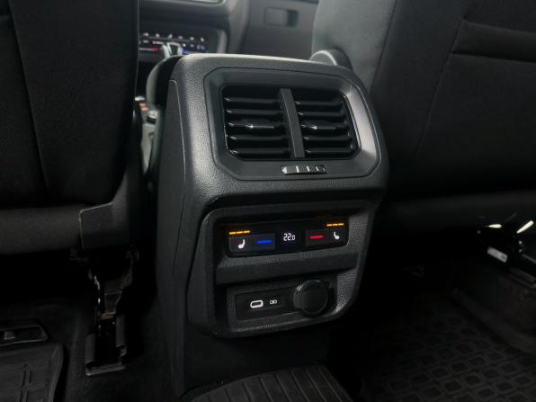Volkswagen Tiguan II Рестайлинг с пробегом 2020 года, цена 2 449 000 рублей, 182000 км, внедорожник, Автокод Объявления