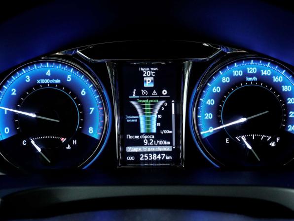 Toyota Camry VII (XV50) Рестайлинг с пробегом 2015 года, цена 1 598 000 рублей, 253846 км, седан, Автокод Объявления