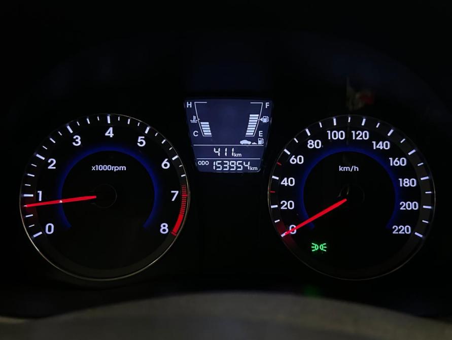 Hyundai Solaris I Санкт-Петербург  - изображение 16