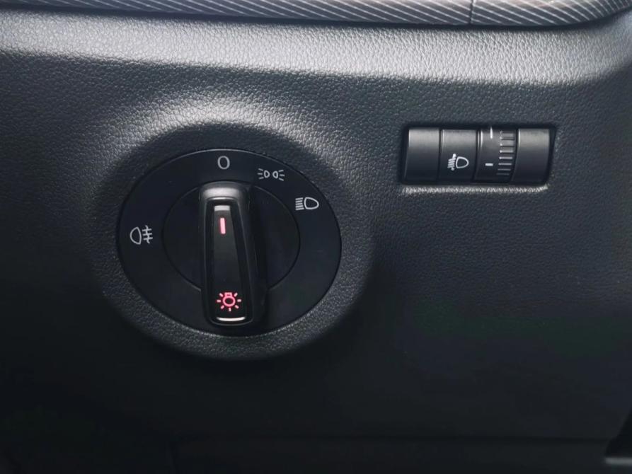 Volkswagen Polo VI Санкт-Петербург  - изображение 17