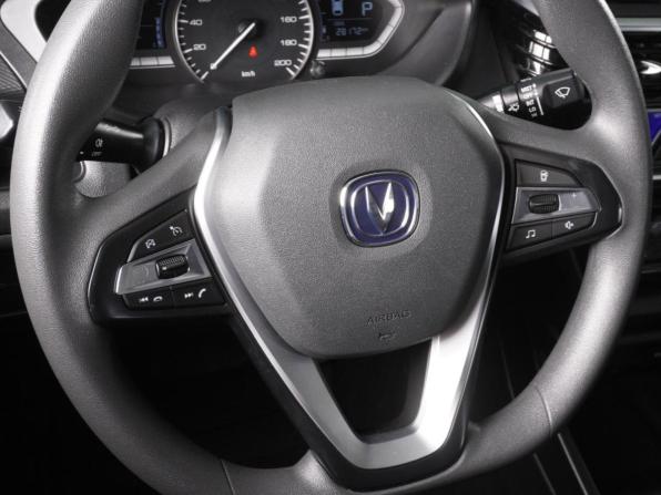 Changan Alsvin с пробегом 2023 года, цена 1 279 000 рублей, 28172 км, седан, Автокод Объявления