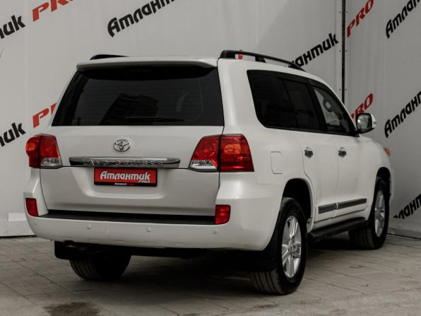 Toyota Land Cruiser 200 Series Рестайлинг 1 с пробегом 2012 года, цена 3 490 000 рублей, 196928 км, внедорожник, Автокод Объявления