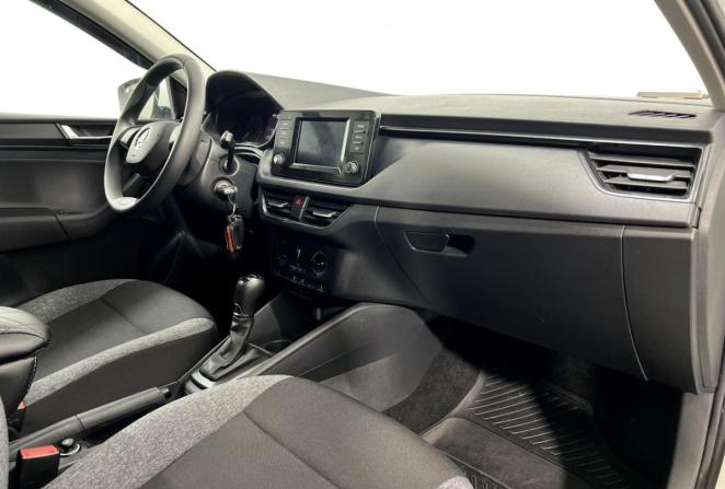 Skoda Rapid II с пробегом 2021 года, цена 1 650 000 рублей, 77003 км, лифтбек, Автокод Объявления