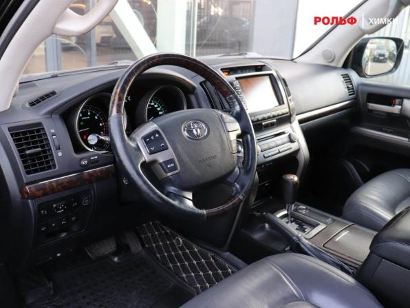 Toyota Land Cruiser 200 Series с пробегом 2009 года, цена 2 397 000 рублей, 400000 км, внедорожник, Автокод Объявления