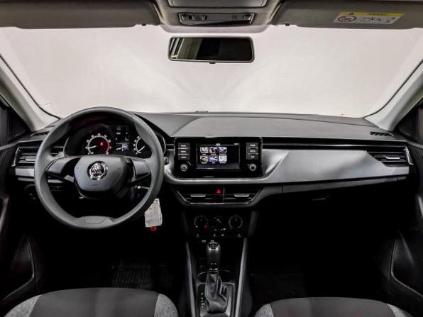 Skoda Rapid II с пробегом 2021 года, цена 1 679 000 рублей, 69993 км, лифтбек, Автокод Объявления