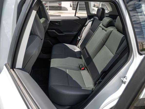 Toyota RAV4 VI (XA60) с пробегом 2026 года, цена 4 230 000 рублей, 40 км, внедорожник, Автокод Объявления