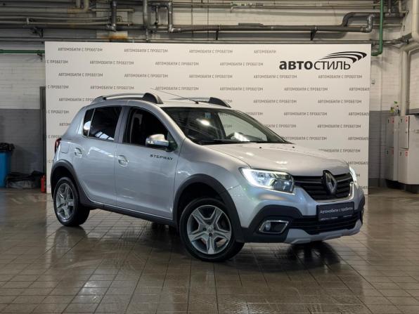 Renault Sandero II Рестайлинг с пробегом 2021 года, цена 1 099 000 рублей, 115000 км, хэтчбек, Автокод Объявления