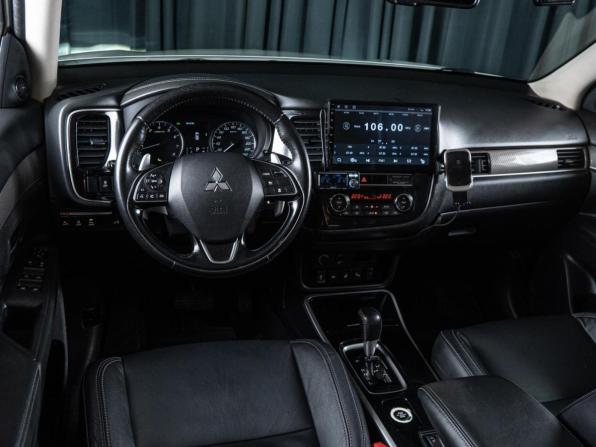Mitsubishi Outlander III Рестайлинг 3 с пробегом 2019 года, цена 3 249 000 рублей, 126400 км, внедорожник, Автокод Объявления