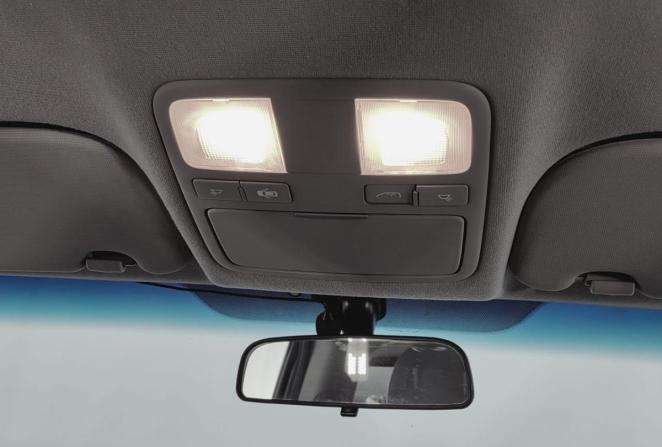 Hyundai H-1 II с пробегом 2015 года, цена 1 640 000 рублей, 352777 км, минивэн, Автокод Объявления