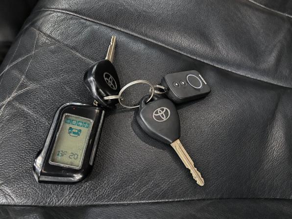 Toyota Camry VI (XV40) Рестайлинг с пробегом 2010 года, цена 1 250 000 рублей, 204560 км, седан, Автокод Объявления