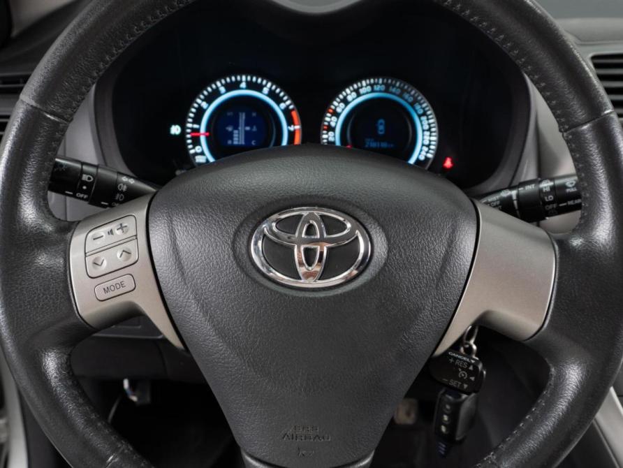 Toyota Auris I Тюмень  - изображение 12