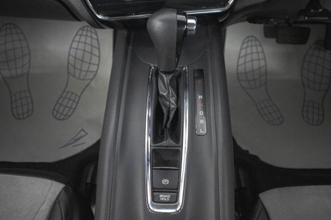 Honda Vezel I с пробегом 2015 года, цена 1 749 000 рублей, 70000 км, внедорожник, Автокод Объявления