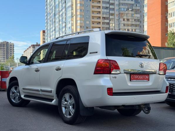 Toyota Land Cruiser 200 Series Рестайлинг 1 с пробегом 2014 года, цена 3 449 000 рублей, 285000 км, внедорожник, Автокод Объявления
