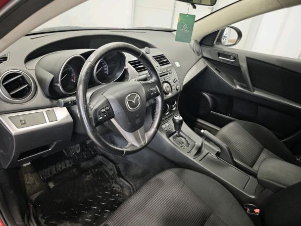 Mazda 3 II (BL) Рестайлинг с пробегом 2012 года, цена 999 000 рублей, 179000 км, седан, Автокод Объявления