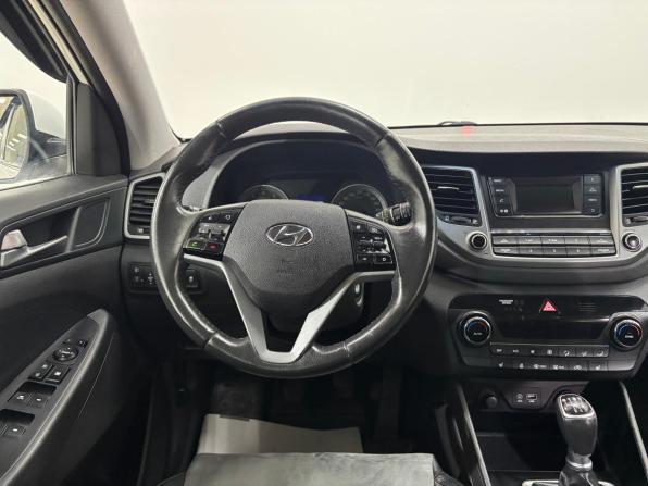 Hyundai Tucson III с пробегом 2018 года, цена 2 400 000 рублей, 95733 км, внедорожник, Автокод Объявления