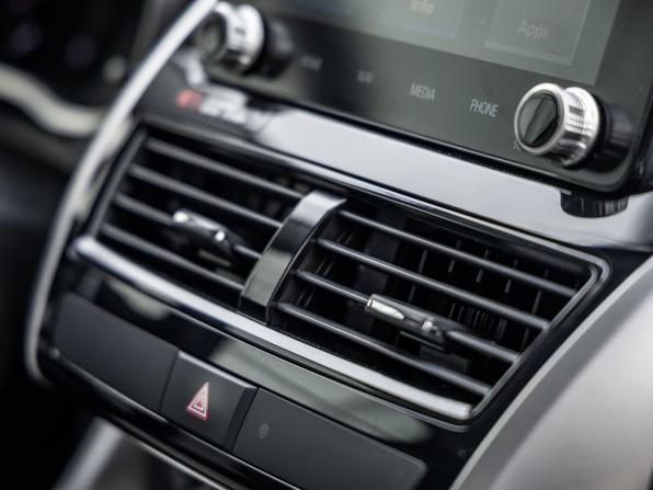 Mitsubishi Eclipse Cross I Рестайлинг с пробегом 2022 года, цена 2 598 000 рублей, 37102 км, внедорожник, Автокод Объявления