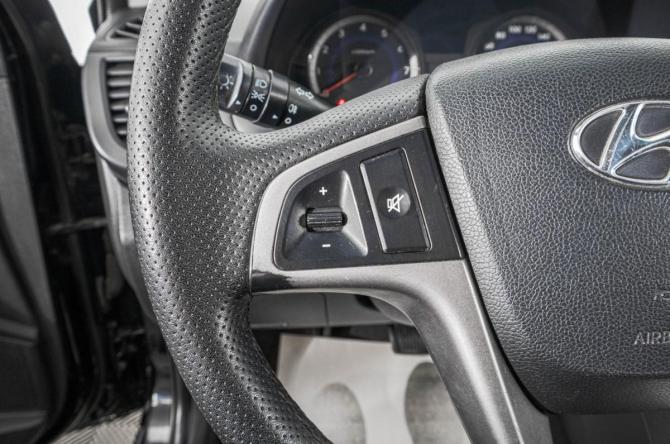 Hyundai Solaris I Рестайлинг с пробегом 2015 года, цена 949 000 рублей, 171000 км, седан, Автокод Объявления