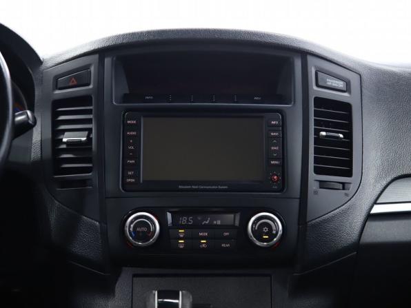 Mitsubishi Pajero IV Рестайлинг 1 с пробегом 2011 года, цена 1 500 000 рублей, 215823 км, внедорожник, Автокод Объявления