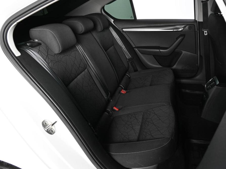 Skoda Octavia III (A7) Рестайлинг Ростов-на-Дону  - изображение 7