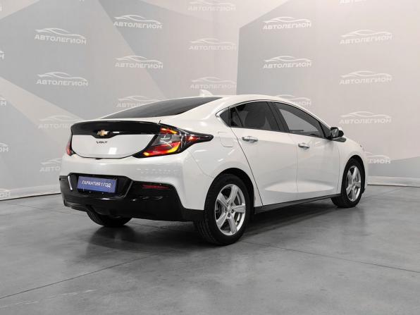 Chevrolet Volt II с пробегом 2016 года, цена 1 850 000 рублей, 129500 км, хэтчбек, Автокод Объявления