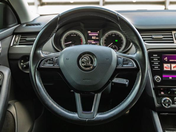Skoda Octavia III (A7) Рестайлинг с пробегом 2018 года, цена 2 098 000 рублей, 104227 км, лифтбек, Автокод Объявления
