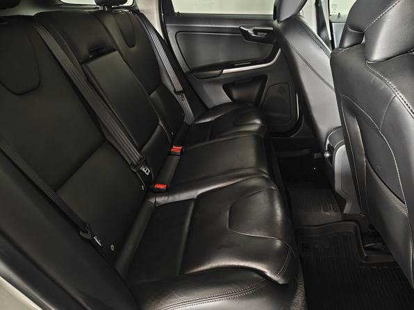 Volvo XC60 I Рестайлинг с пробегом 2015 года, цена 1 900 000 рублей, 174500 км, внедорожник, Автокод Объявления