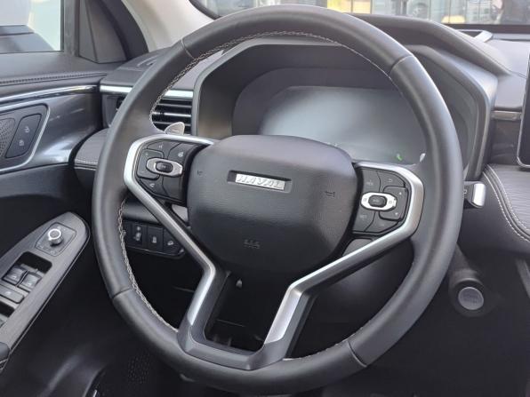 Haval Jolion I Рестайлинг с пробегом 2023 года, цена 2 099 000 рублей, 45000 км, внедорожник, Автокод Объявления