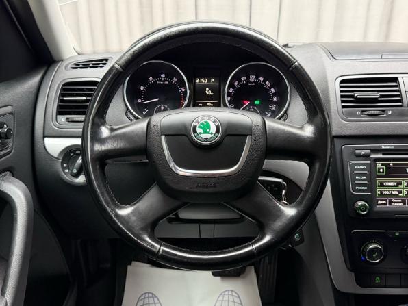 Skoda Yeti I с пробегом 2011 года, цена 849 000 рублей, 136610 км, внедорожник, Автокод Объявления