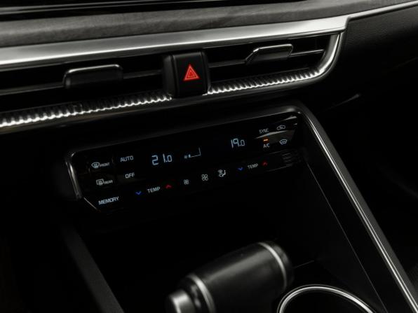 Kia K5 III с пробегом 2021 года, цена 2 490 000 рублей, 88800 км, седан, Автокод Объявления