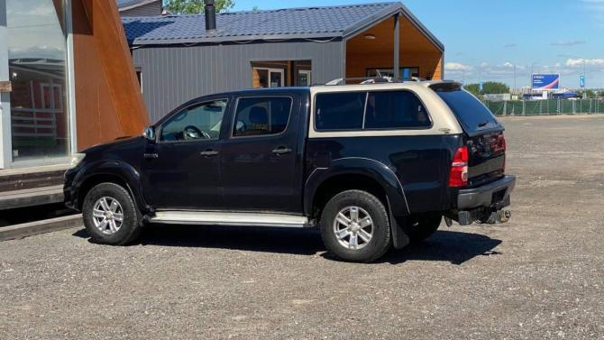 Toyota Hilux VII Рестайлинг с пробегом 2012 года, цена 1 690 000 рублей, 323148 км, offers.body_type.unknown, Автокод Объявления