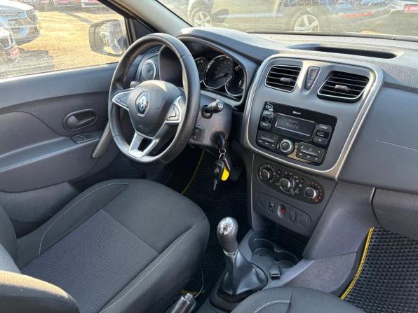 Renault Sandero II Рестайлинг с пробегом 2019 года, цена 1 050 000 рублей, 112500 км, хэтчбек, Автокод Объявления