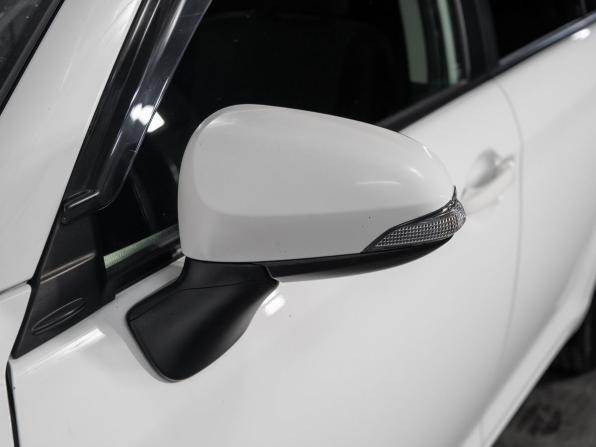 Toyota Corolla XI (E160 E170 E180) с пробегом 2014 года, цена 1 225 000 рублей, 112046 км, универсал, Автокод Объявления