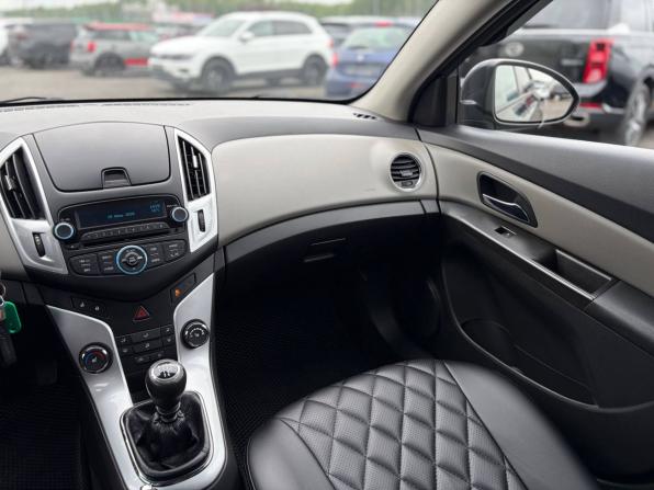Chevrolet Cruze I Рестайлинг с пробегом 2015 года, цена 785 000 рублей, 161000 км, седан, Автокод Объявления