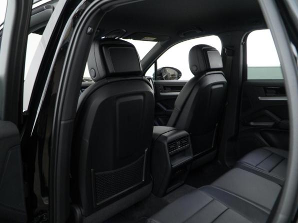 Porsche Cayenne III Рестайлинг с пробегом 2024 года, цена 15 497 077 рублей, 4442 км, внедорожник, Автокод Объявления